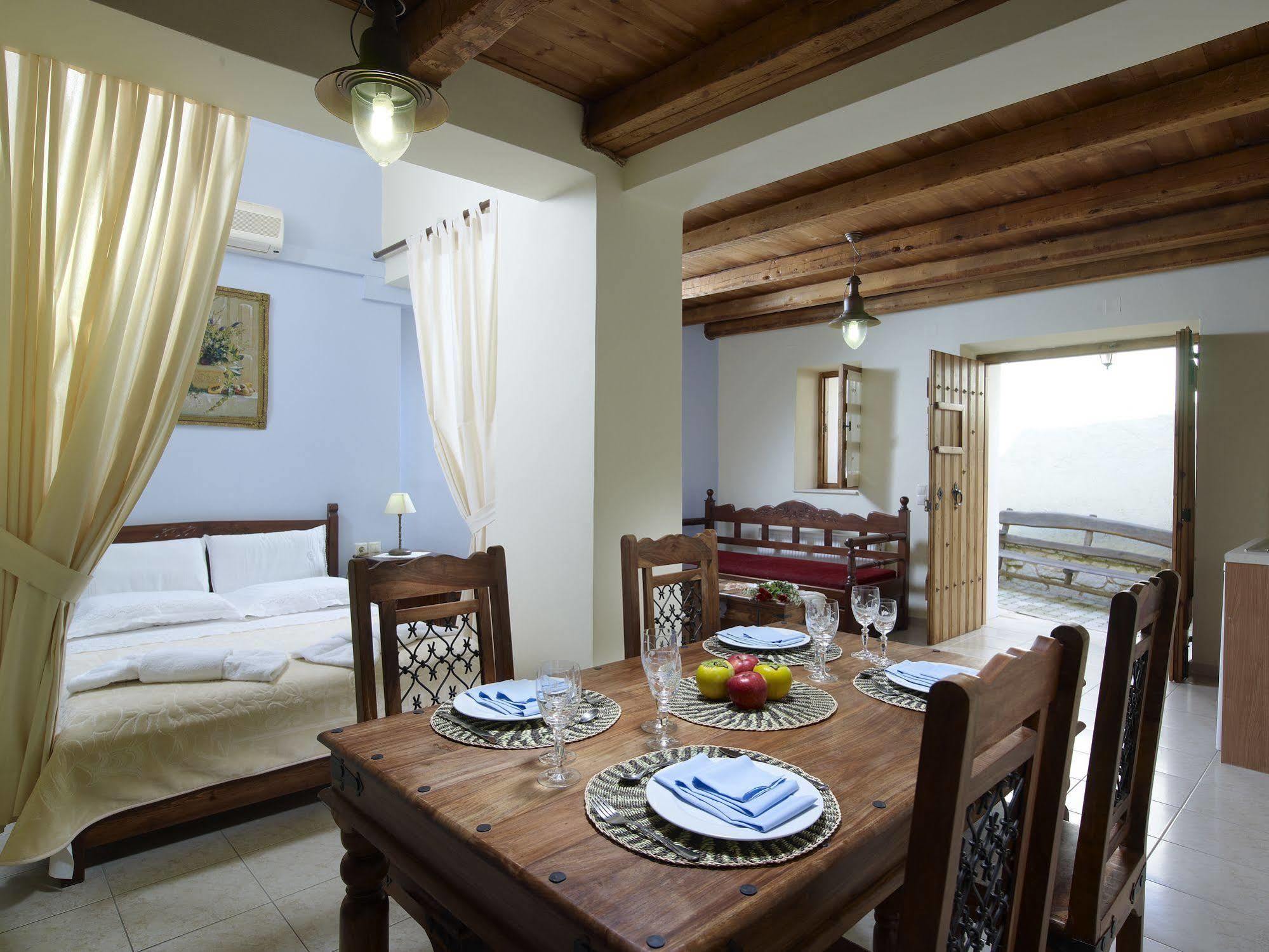 Petronikoli Traditional House Choudetsi Екстериор снимка